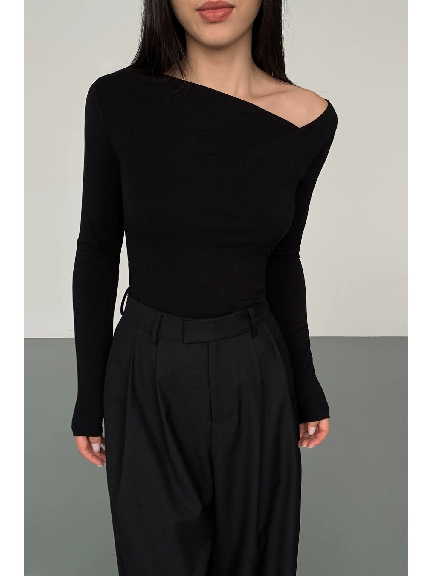 Thea Bold Angle Top
