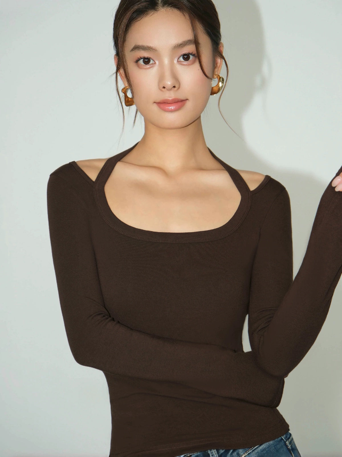 Lucy Chic Shoulder Top