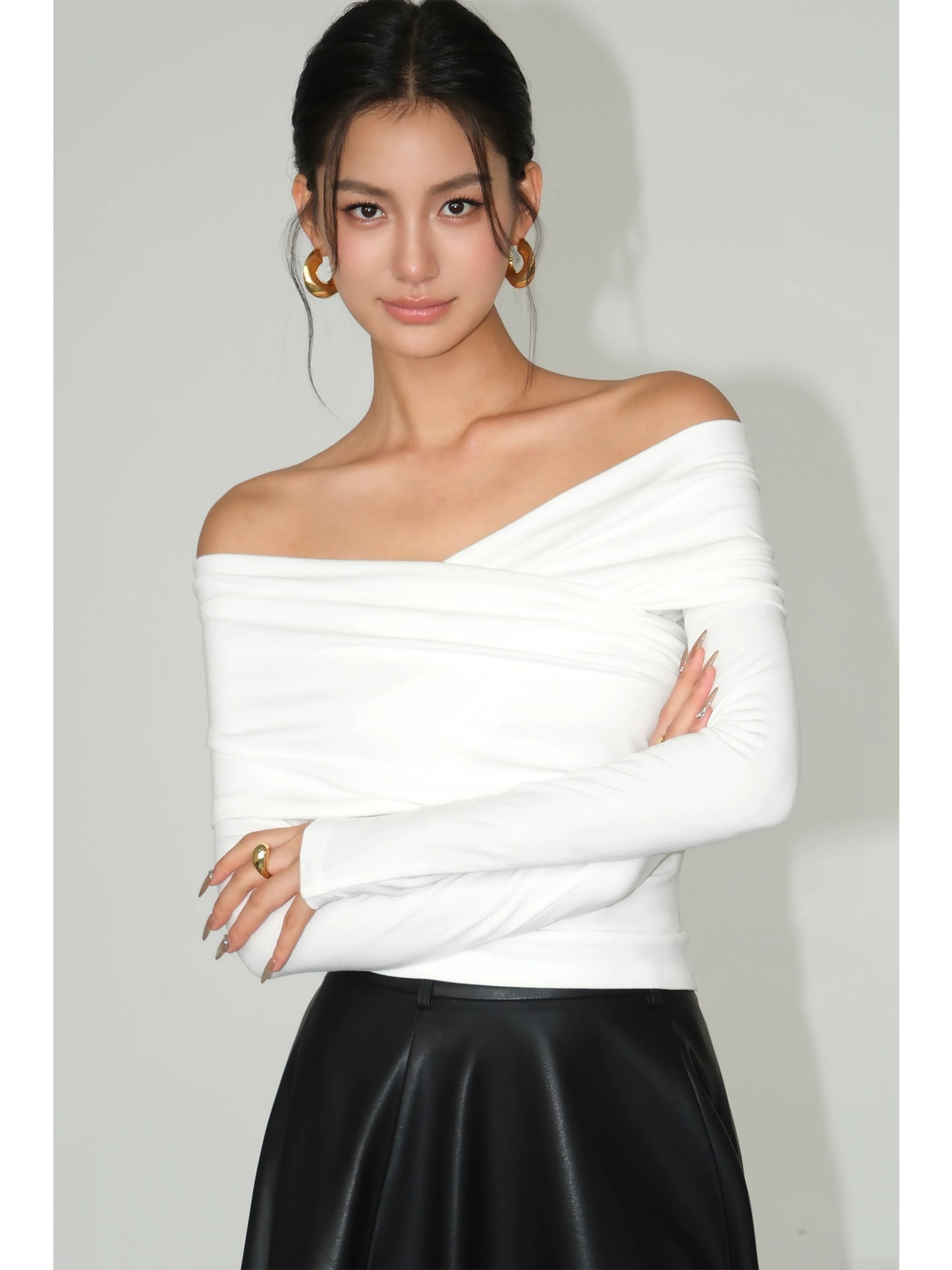 Kaelin Edge Ruched Top