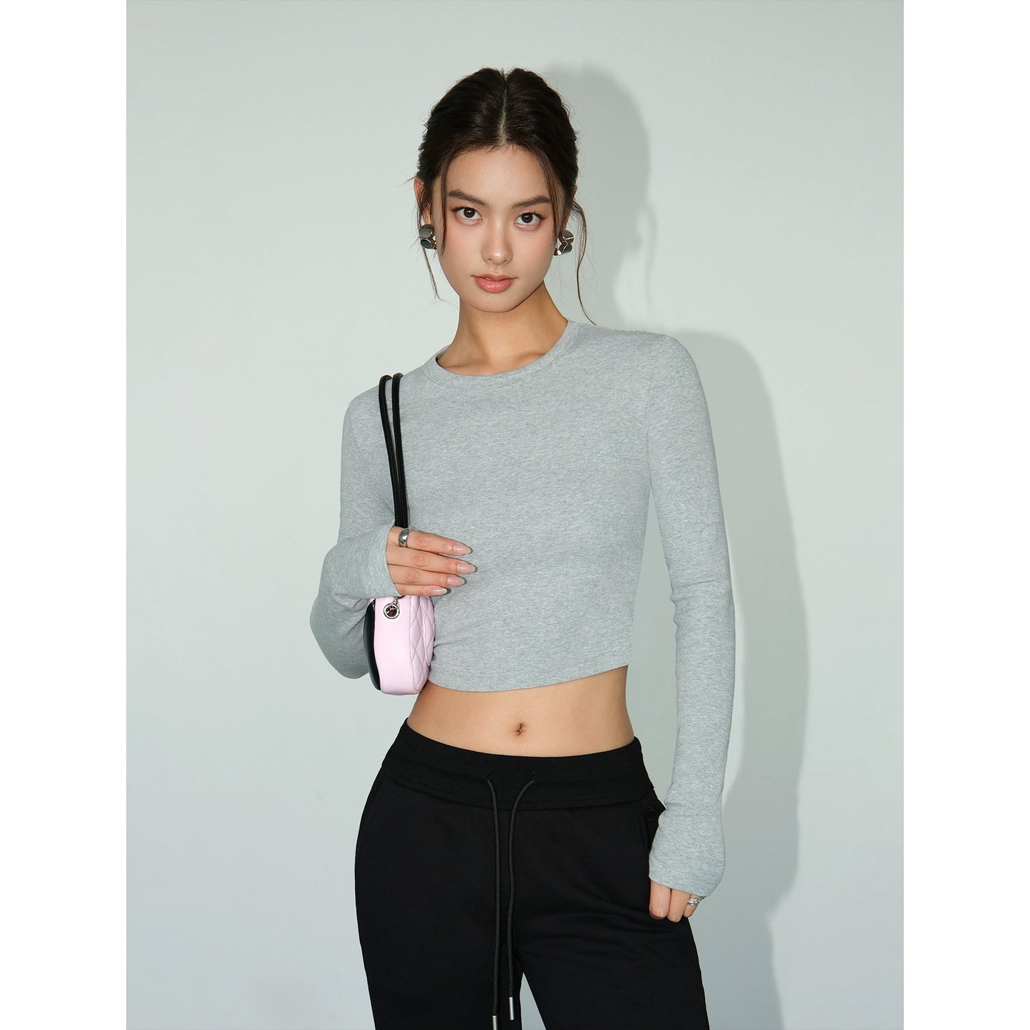 Novi Minimalist Sleek Tee