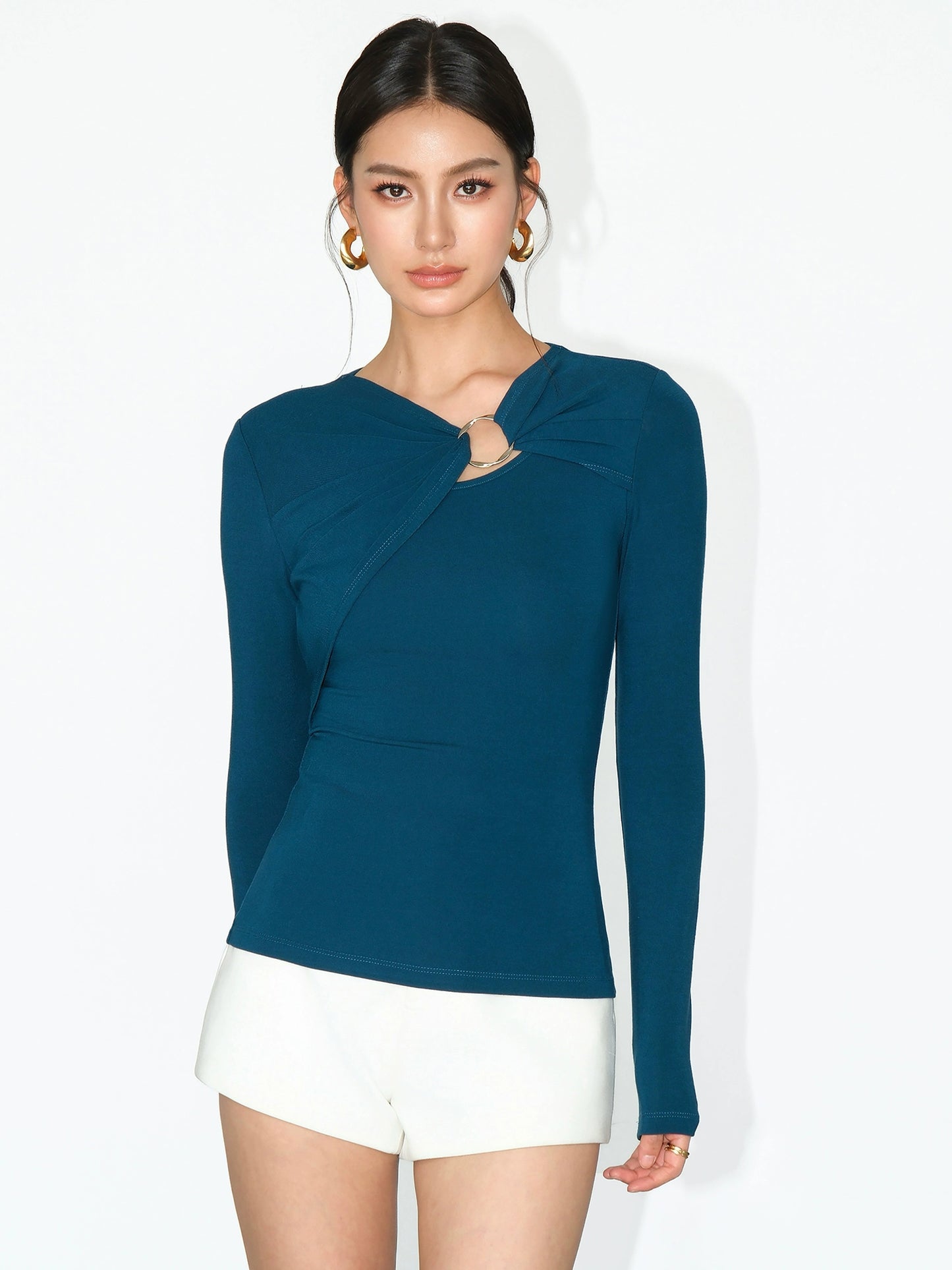 Sable Twist Detail Top