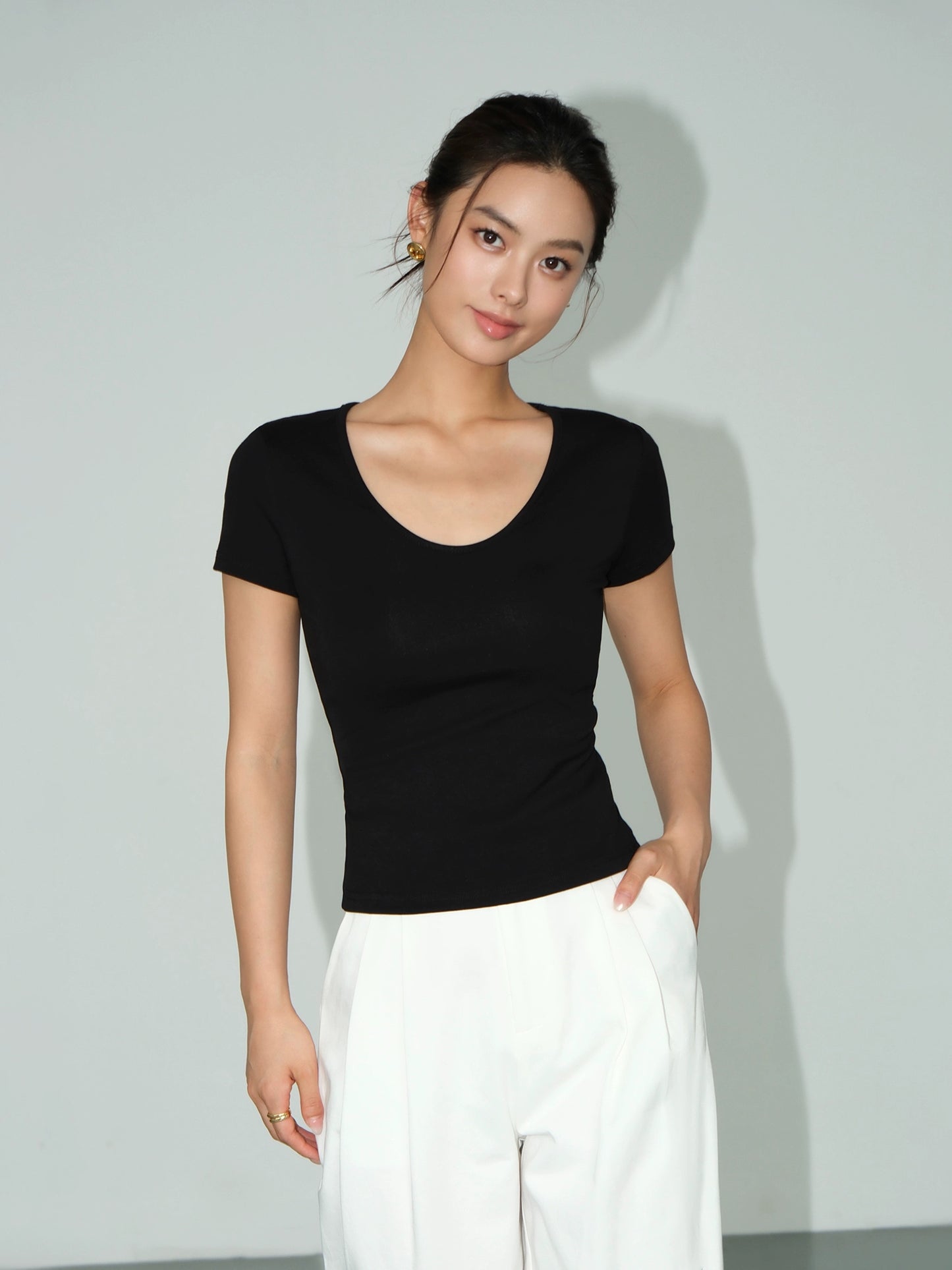 Anna Basic Tee