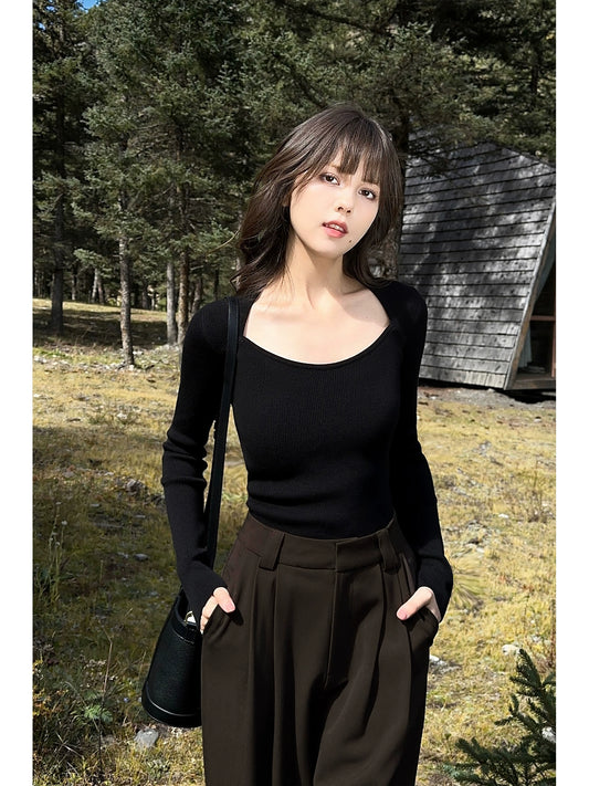 Elin Edgy Sleeve Top