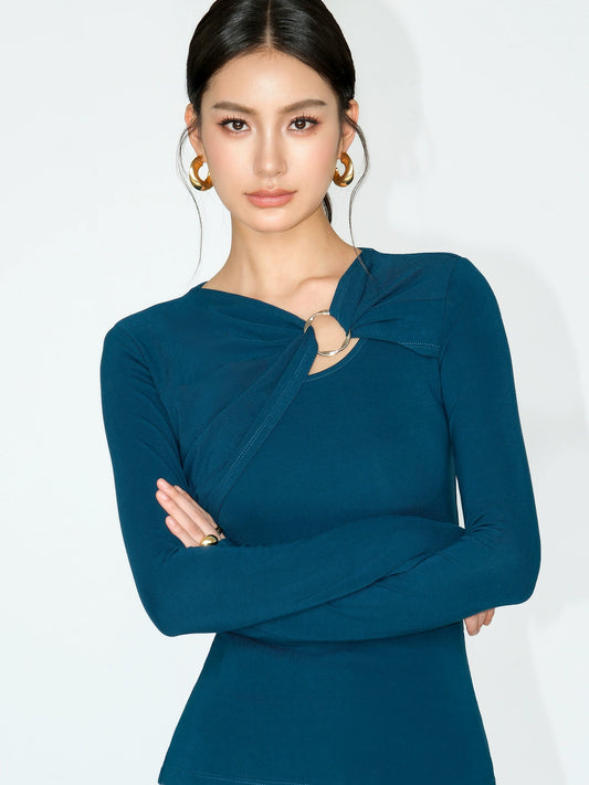 Sable Twist Detail Top